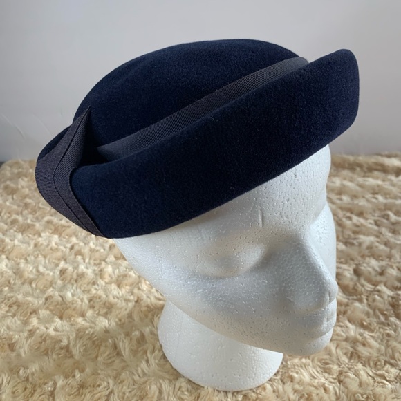 J.L. Brandeis & Sons Made In Italy Vintage 1960’S Betmar Pillbox Felt Hat - Picture 2 of 8
